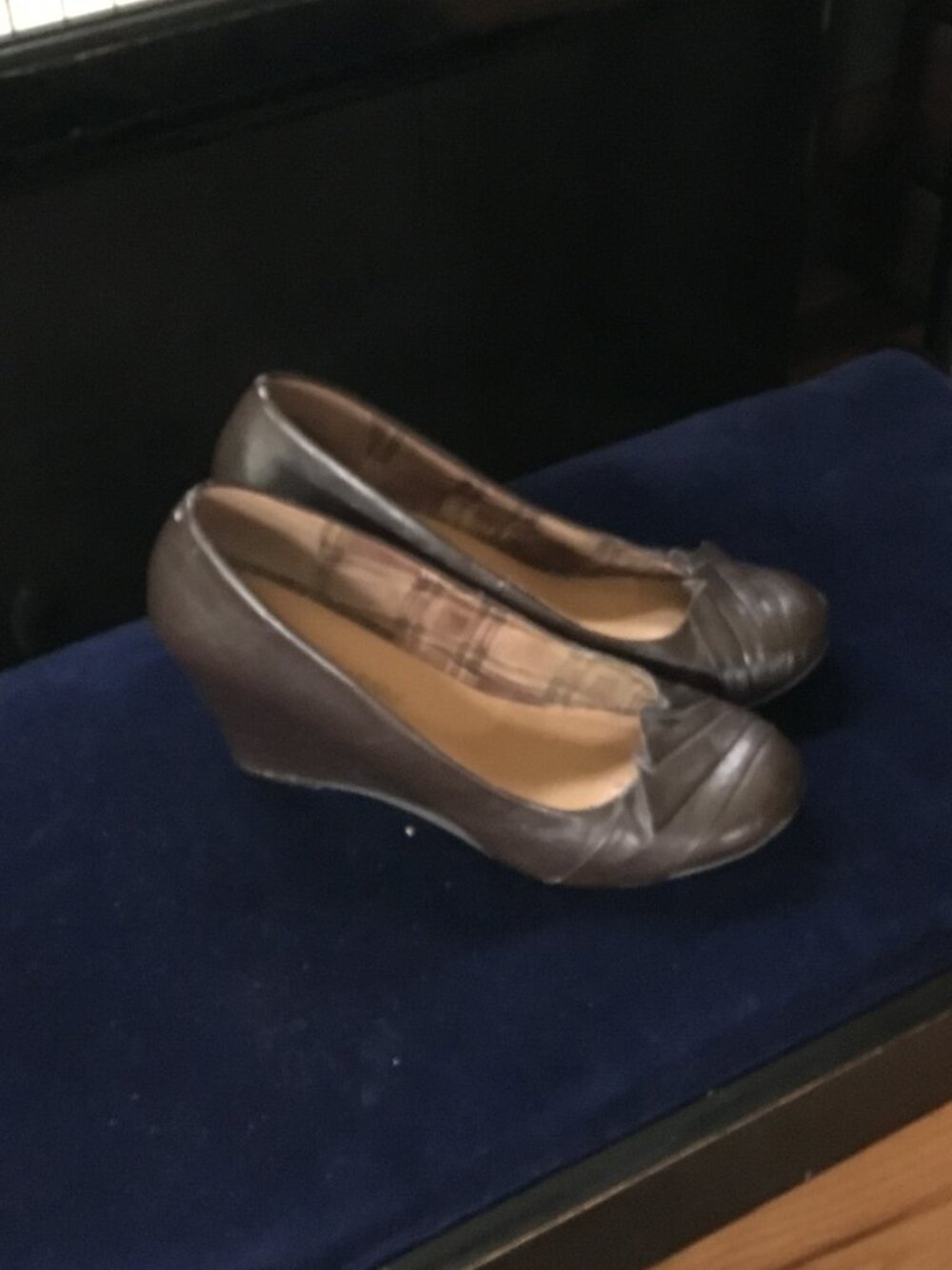 Dirty Laundy pump wedge heels
